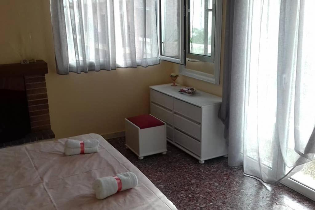 Paris House 1 Apartment Patras Ngoại thất bức ảnh