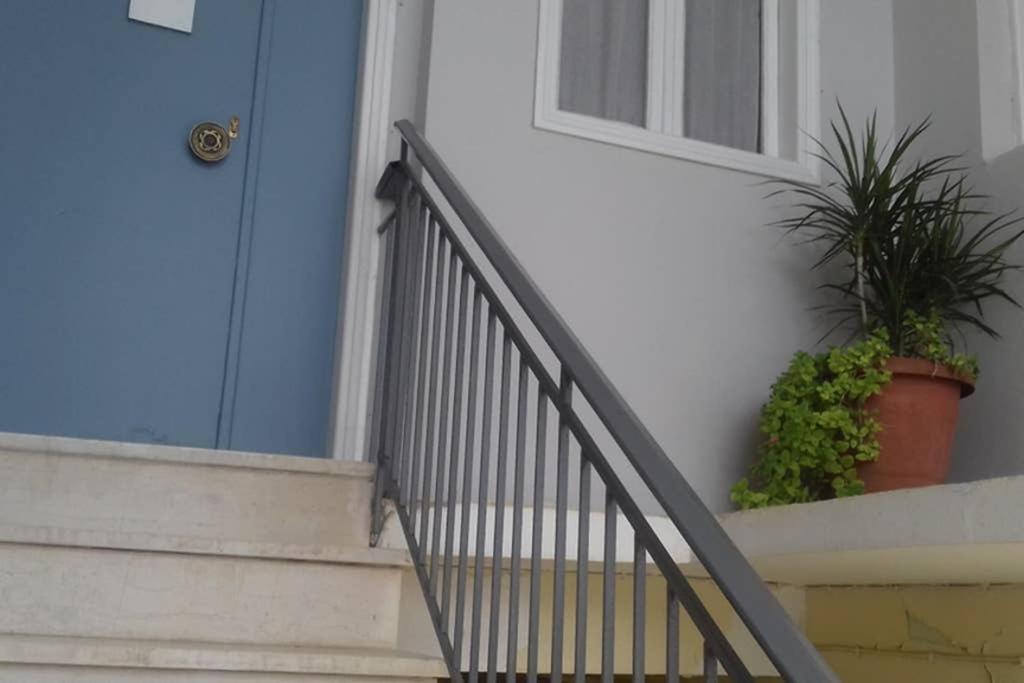 Paris House 1 Apartment Patras Ngoại thất bức ảnh